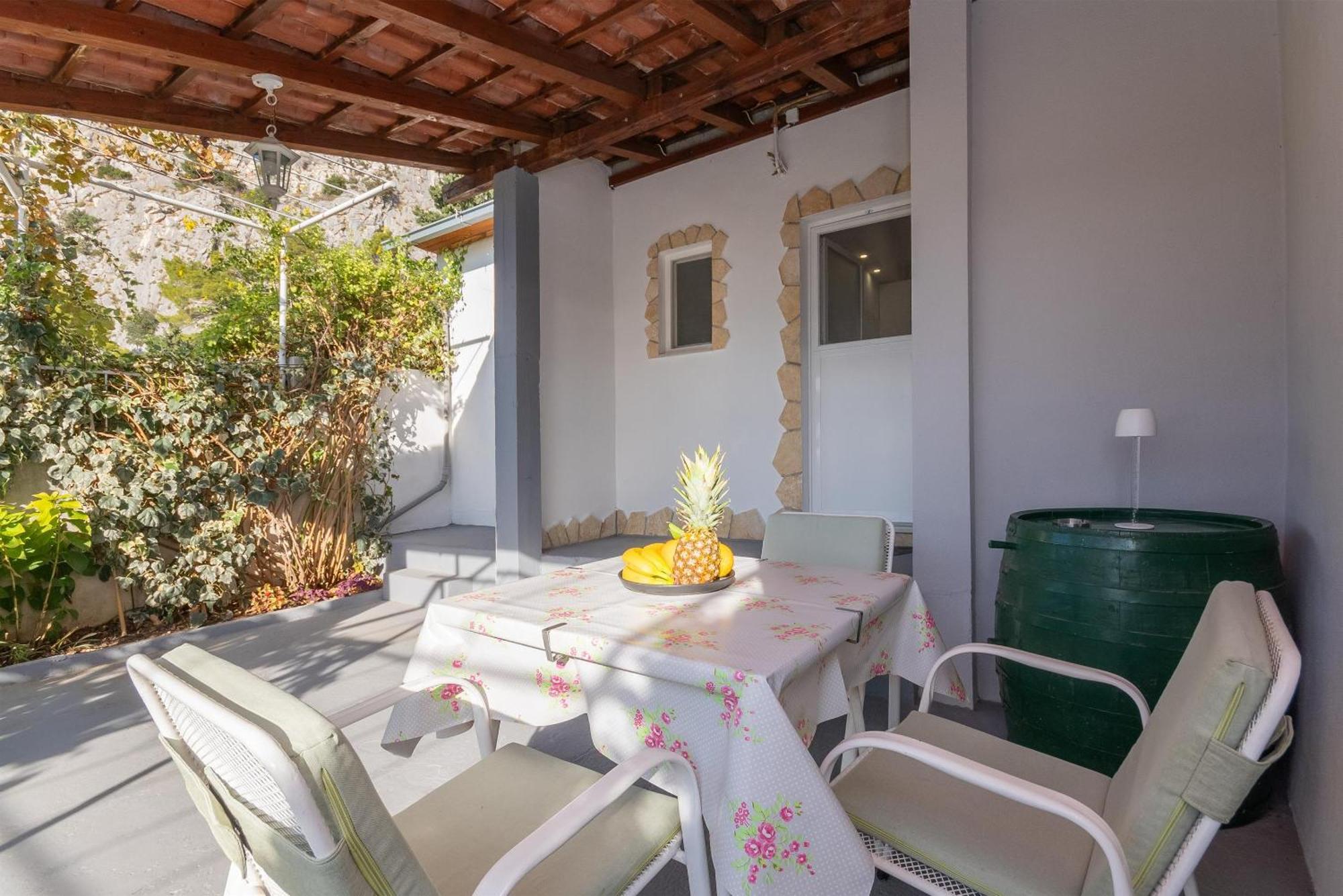Apartments Ivan - With Parking Omis Luaran gambar